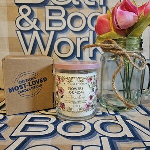 NWT Bath & Body Works Flowers for Mom Single Wick Candle - Pink & White